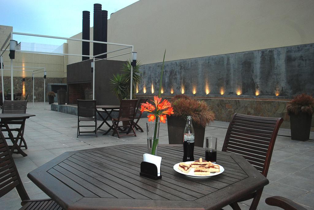 Howard Johnson Plaza Jujuy San Salvador de Jujuy Zewnętrze zdjęcie